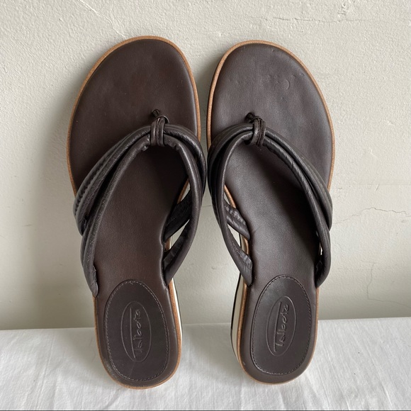 Talbots Thong Flip Flops Sandals - Picture 1 of 14